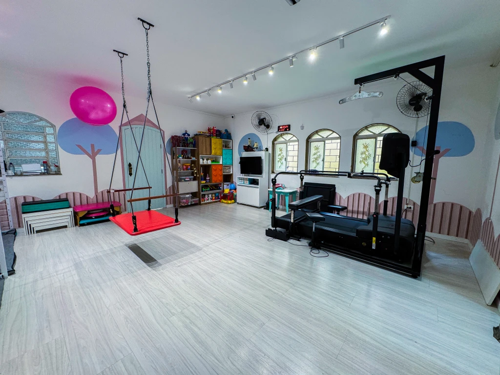 img_4097_enhanced_sr_1